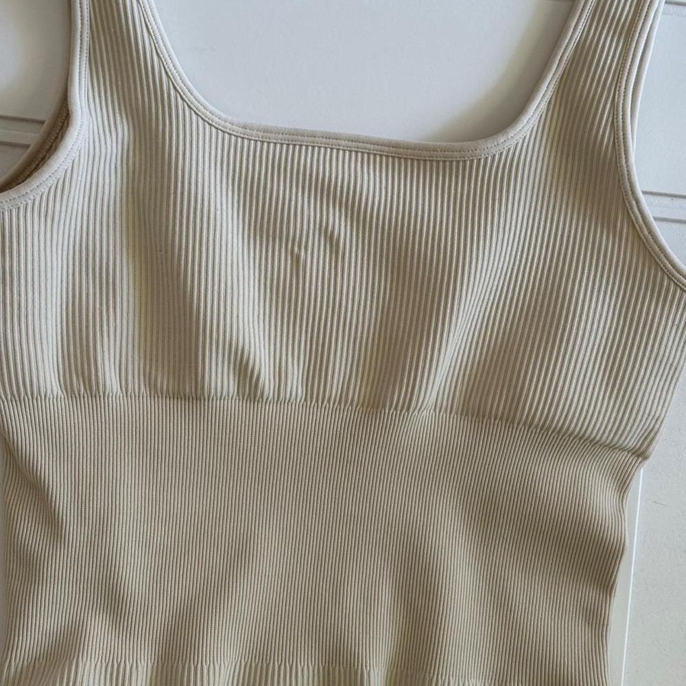 Neutral Ribbed Seamless Medium‎ Bodysuit Top | Capsule Wardrobe Essential Beige - Picture 4 of 5
